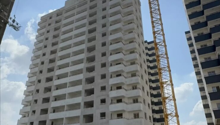 Adana’da vinç faciası: 2 işçi hayatını kaybetti
