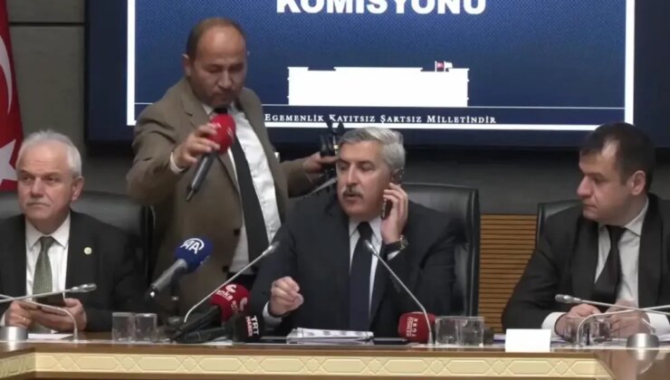 Meclis’te ‘açık mikrofon’ kazası! AK Partili başkan böyle sitem etti