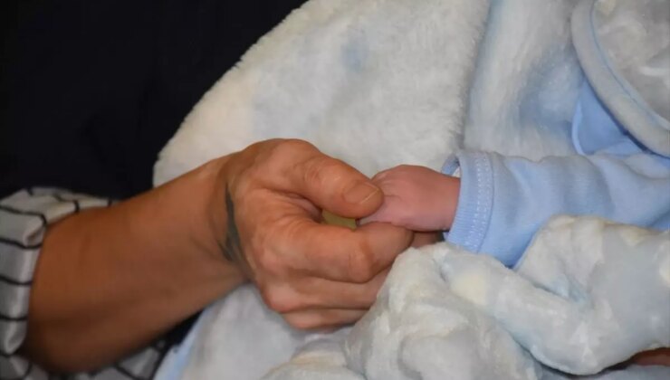 Van’da 2025’in İlk Bebeği Eymen Dünyaya Geldi