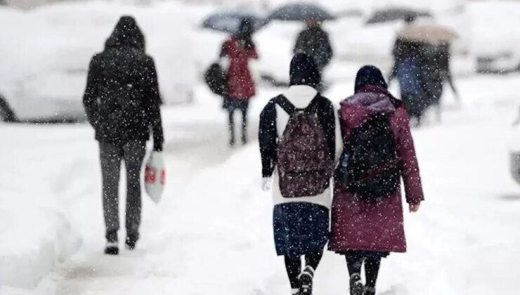 Sinop ve Kastamonu’da etkili olan kar yağışı nedeniyle eğitime ara verildi